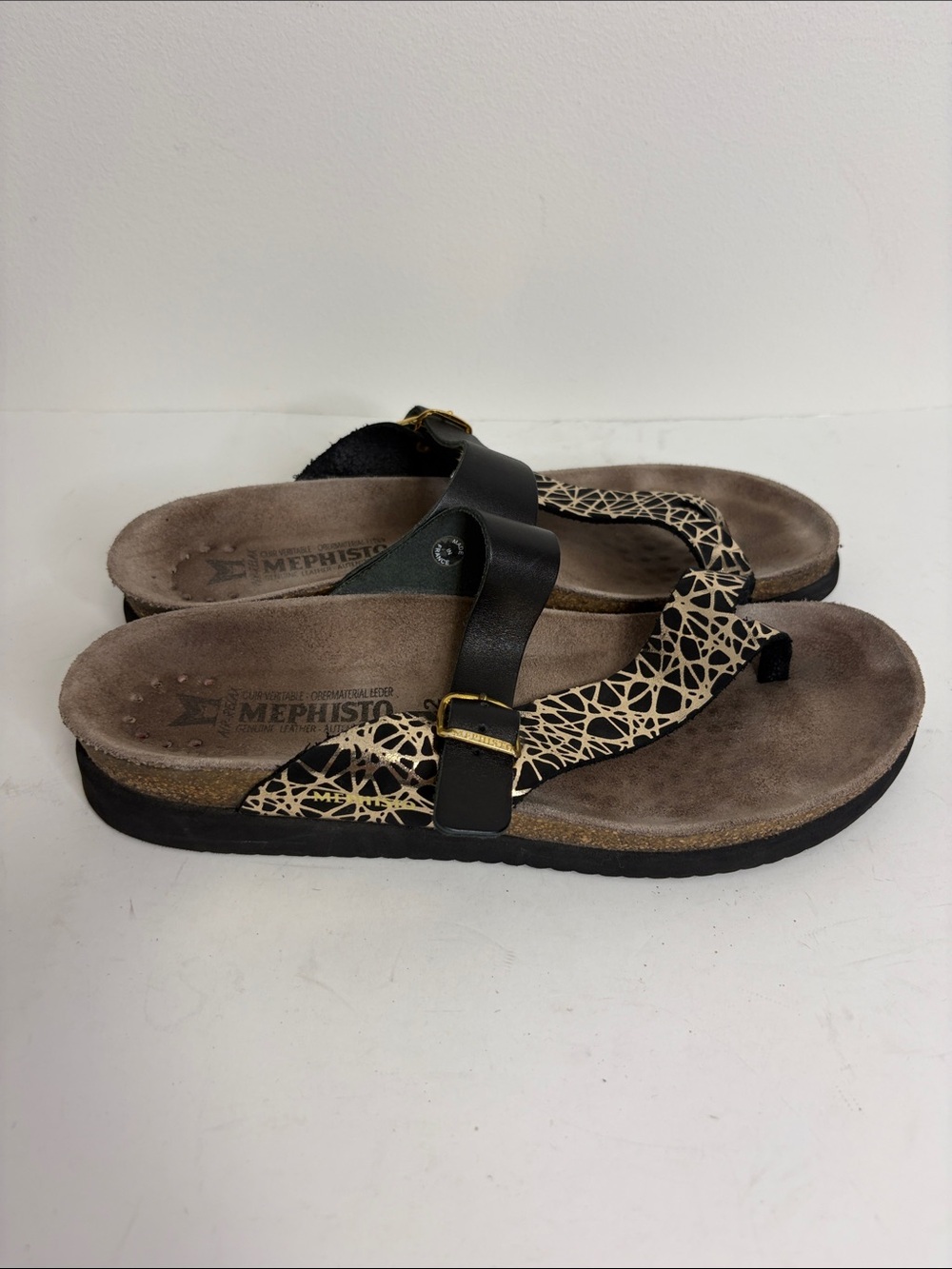 Mephisto Sandals Womens 42 12 Black Gold Leather Slip On Thong Comfy Metallic